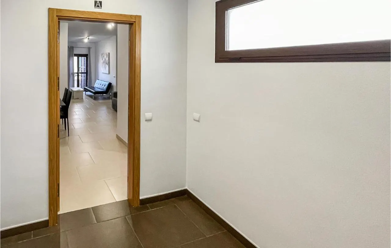 Cozy Apartment In Estepona With Wifi