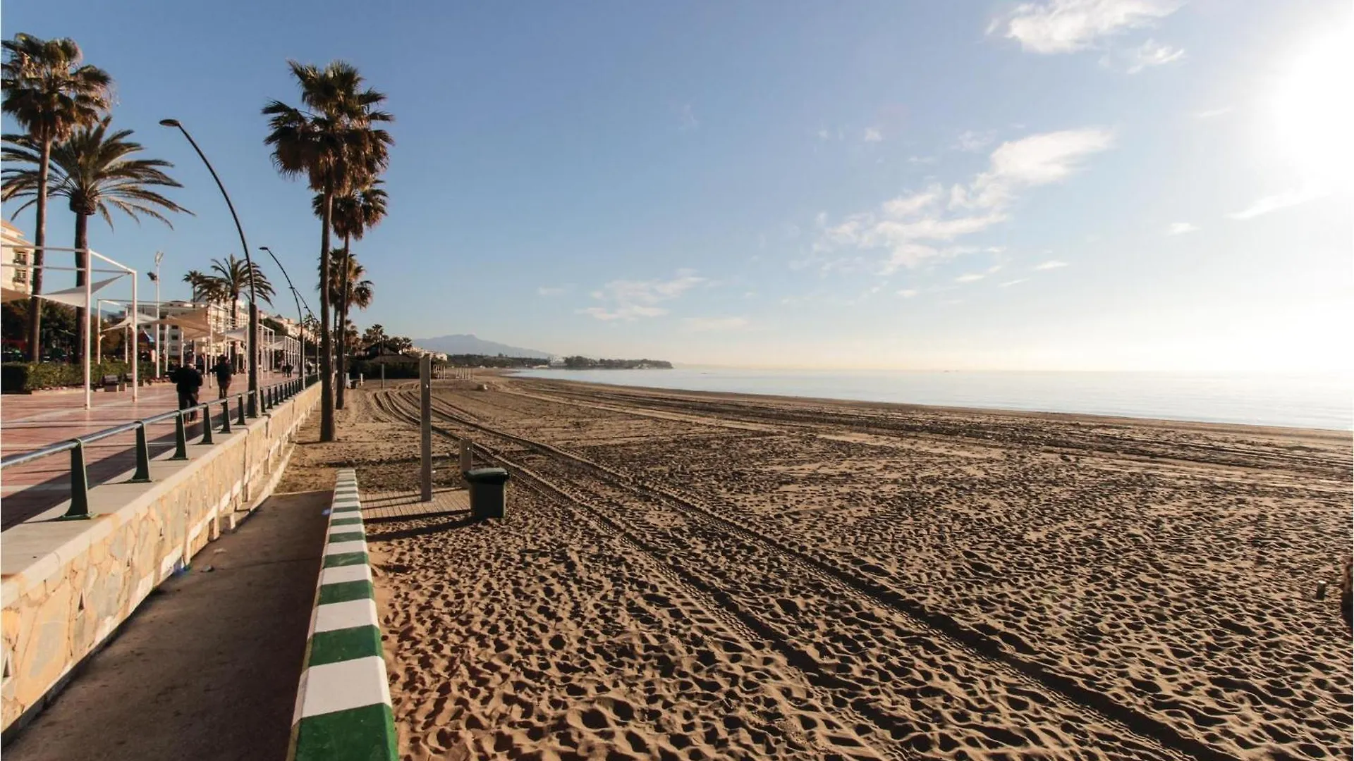 Cozy Apartment In Estepona With Wifi